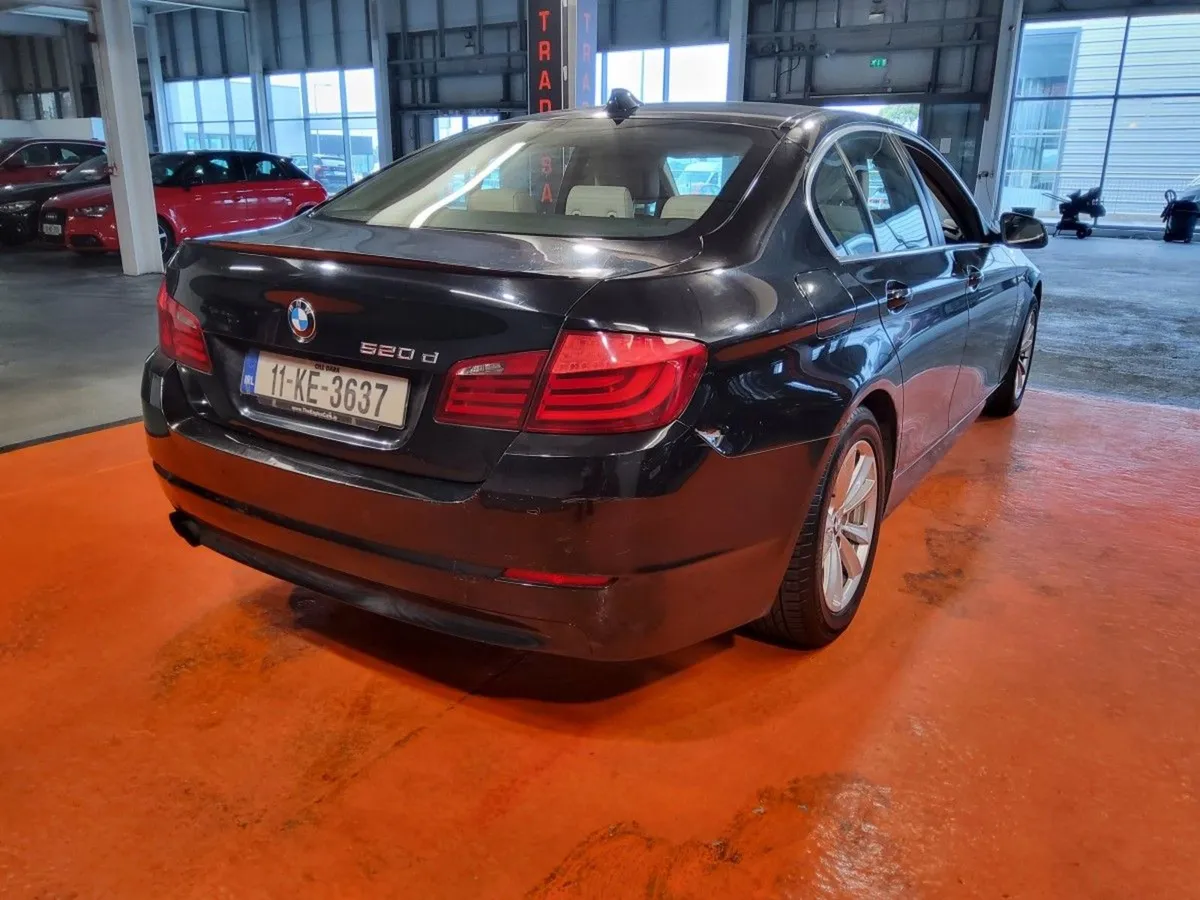 BMW 5 Series 520D SE - Image 4