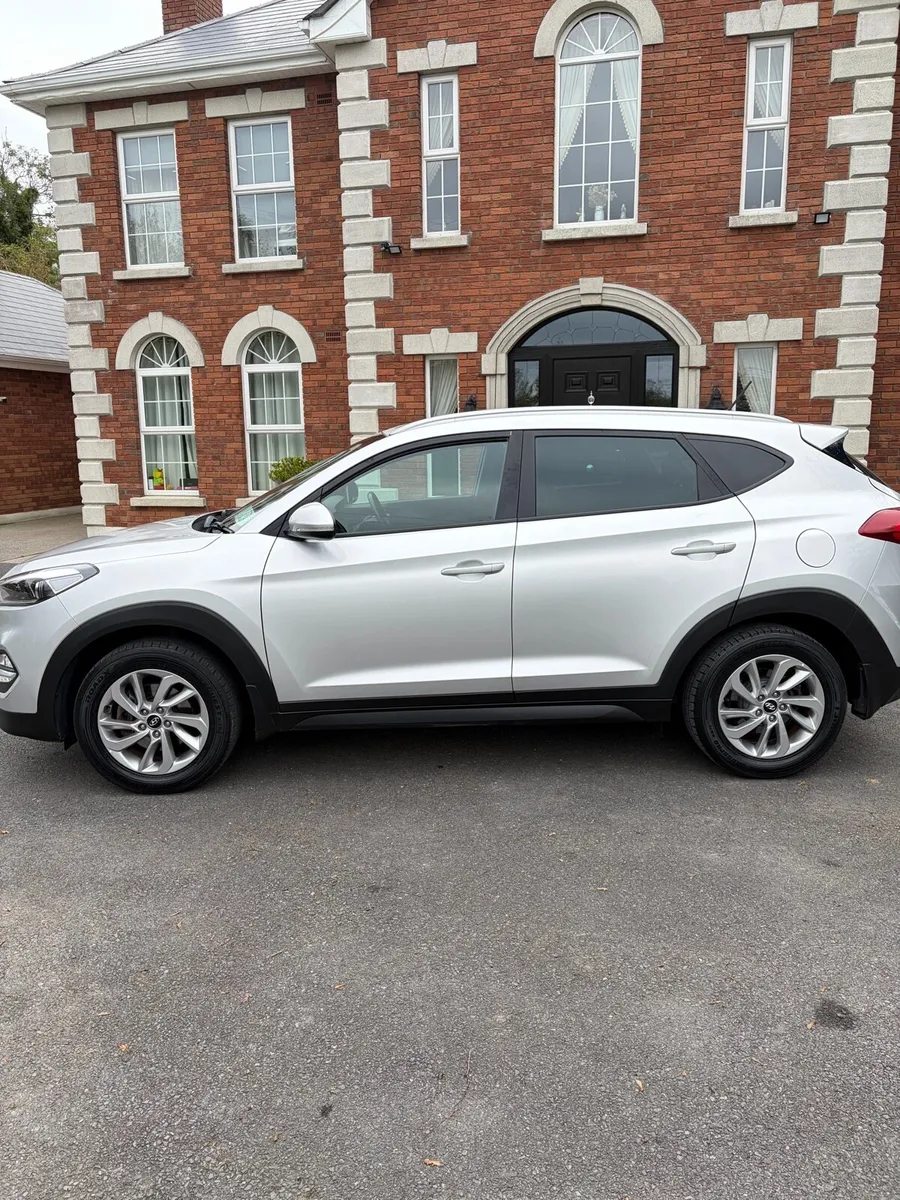 Hyundai Tucson 2017 - Image 2