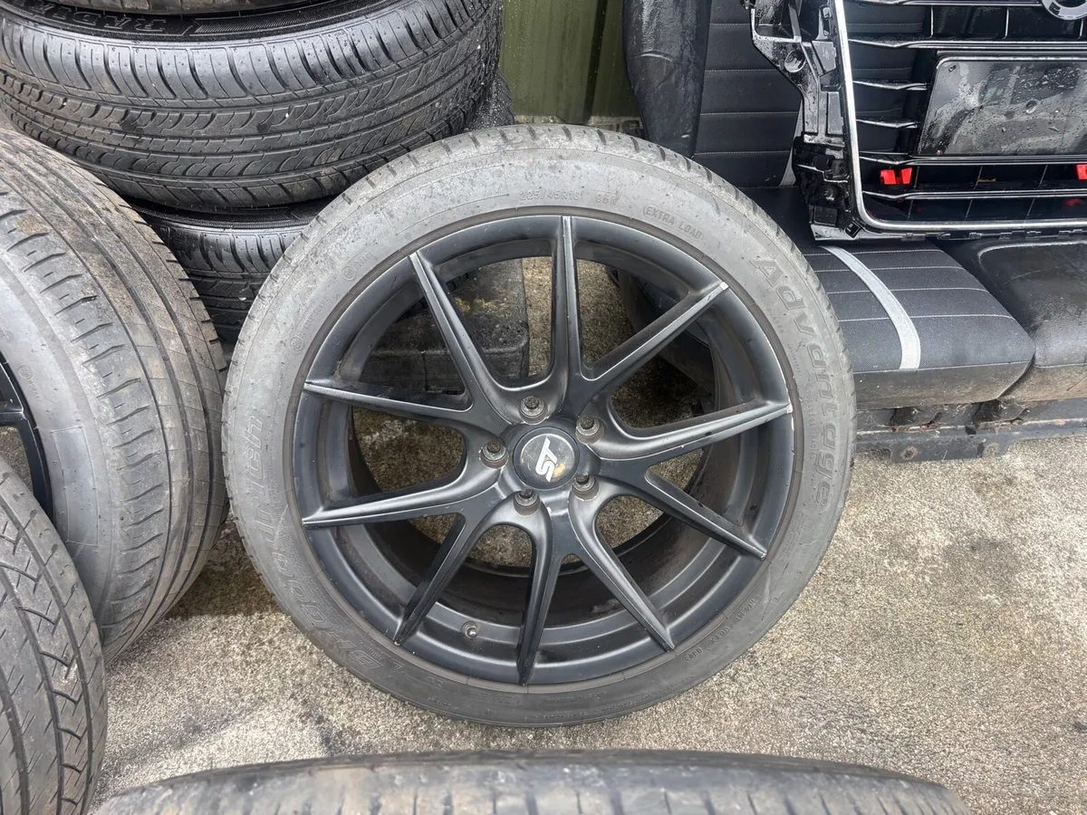 Ford Focus Alloy wheels - Image 4