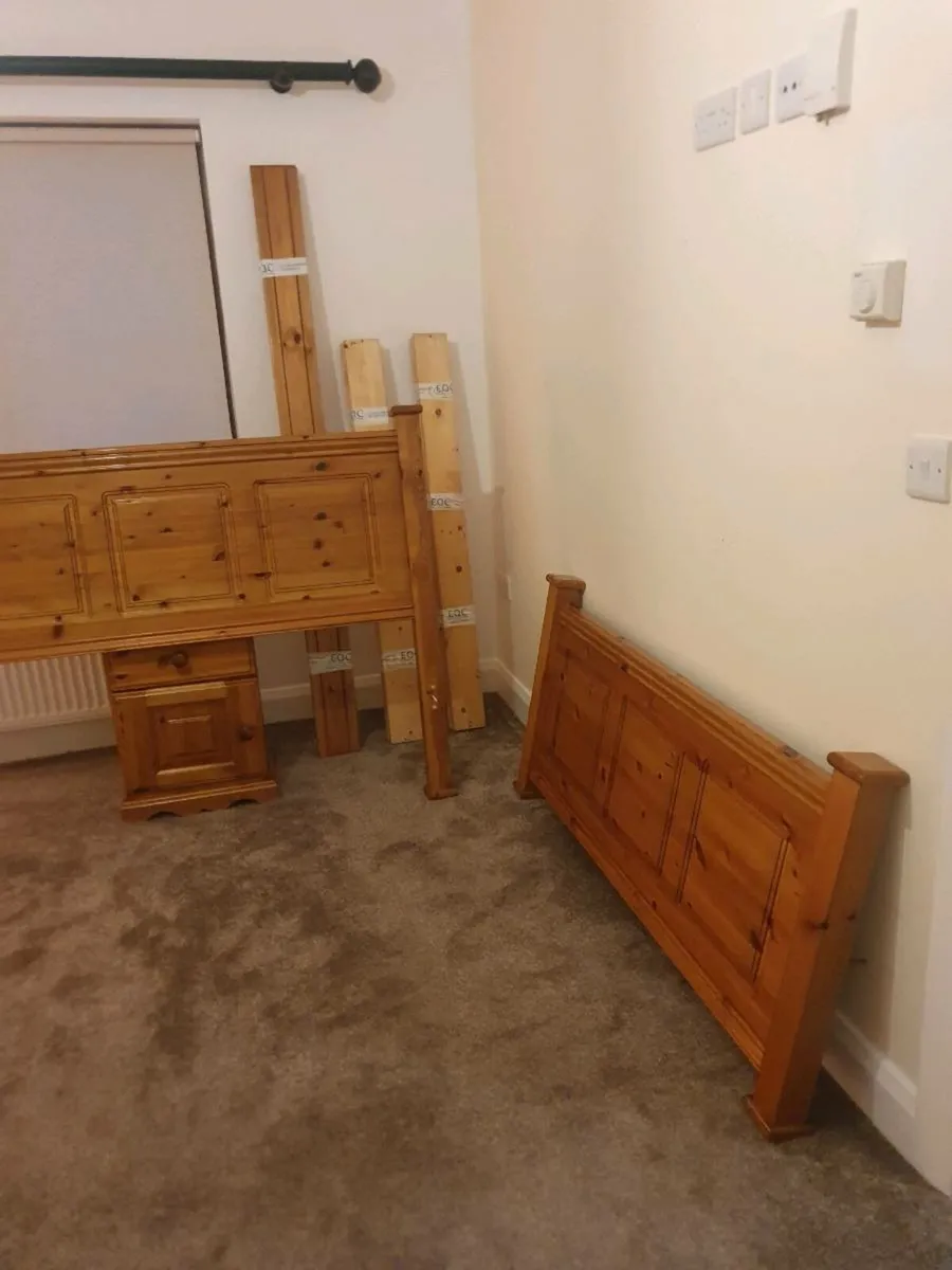 Double pine bed and locker-4ft 6 - Image 3