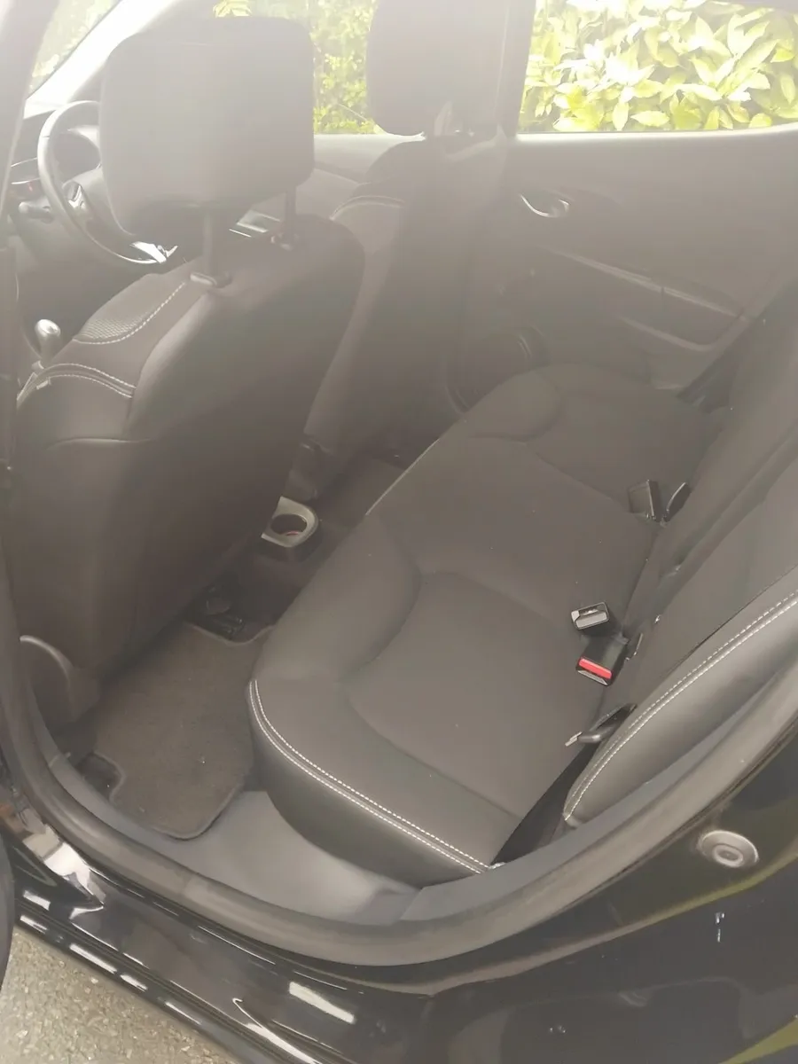 Renault Clio 2015 - Image 3