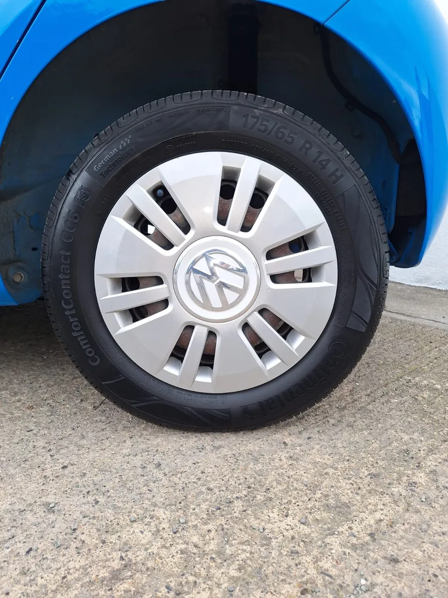 Car - Image 4