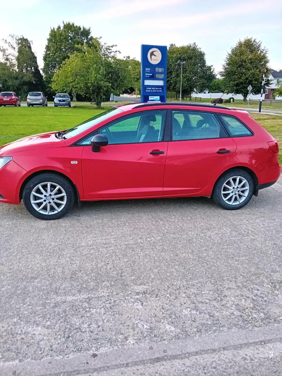 Car - Image 2