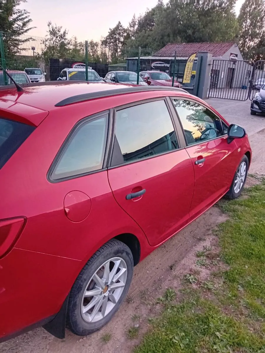 Car - Image 3
