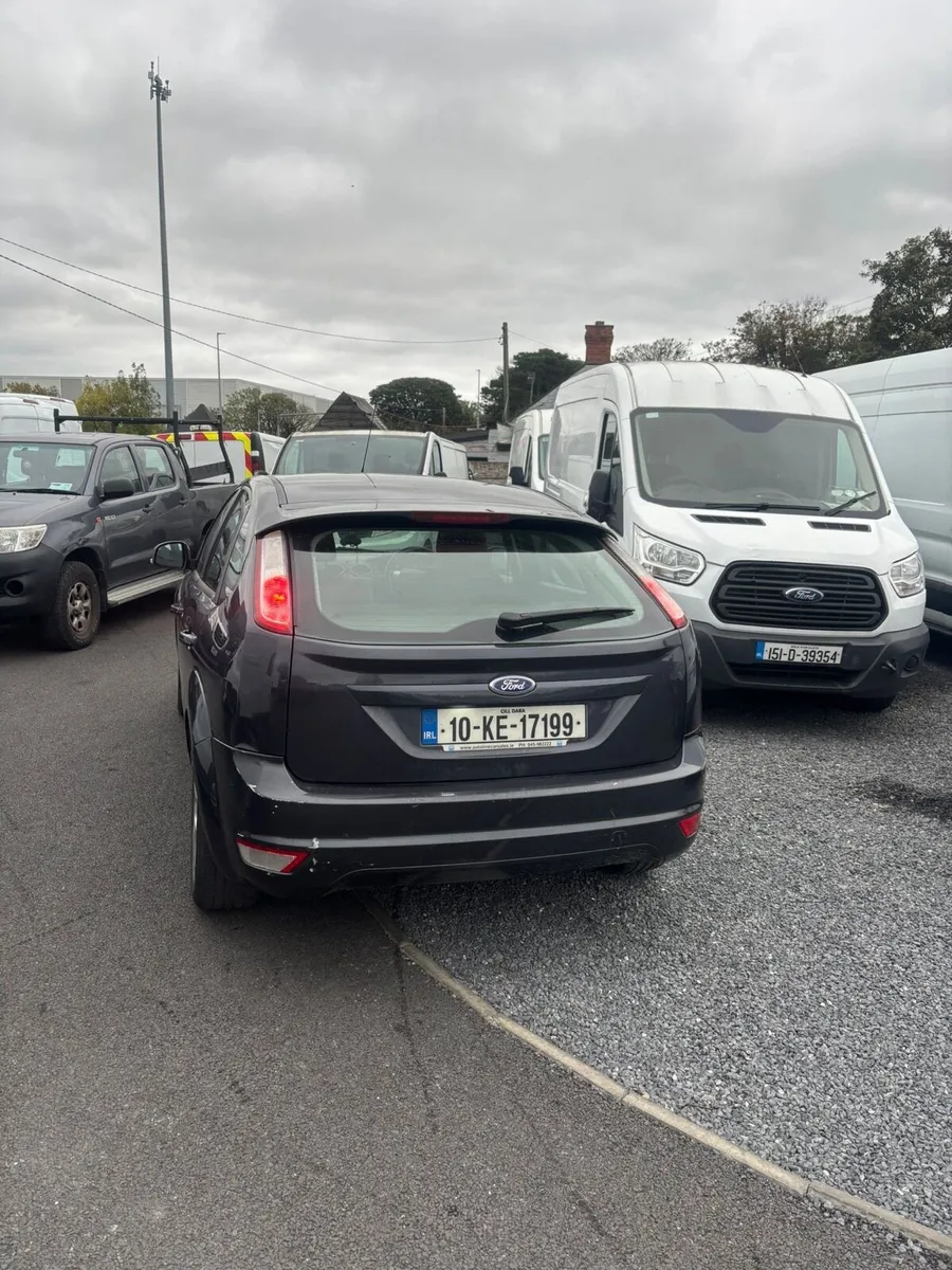 2010 ford focus style just out of nct and tax - Image 4
