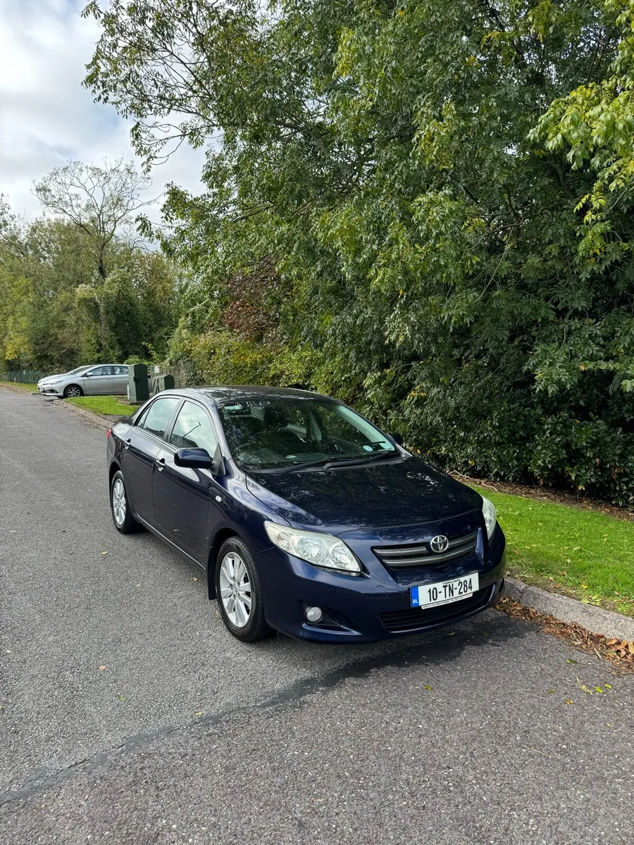 2010 Toyota Corolla 1.4 petrol NCT 01/26 Full s/h - Image 1