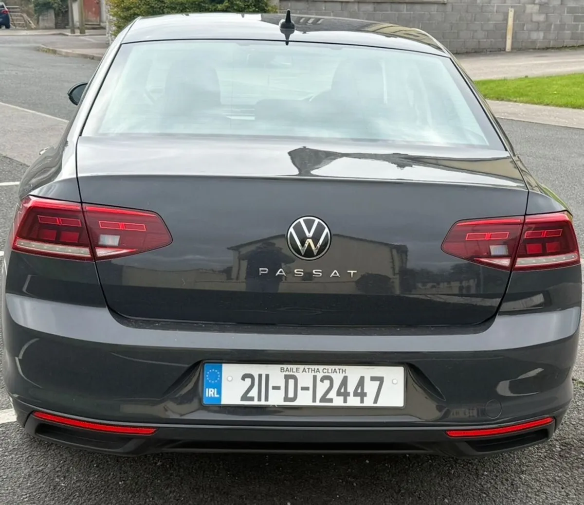 Volkswagen Passat - Image 4
