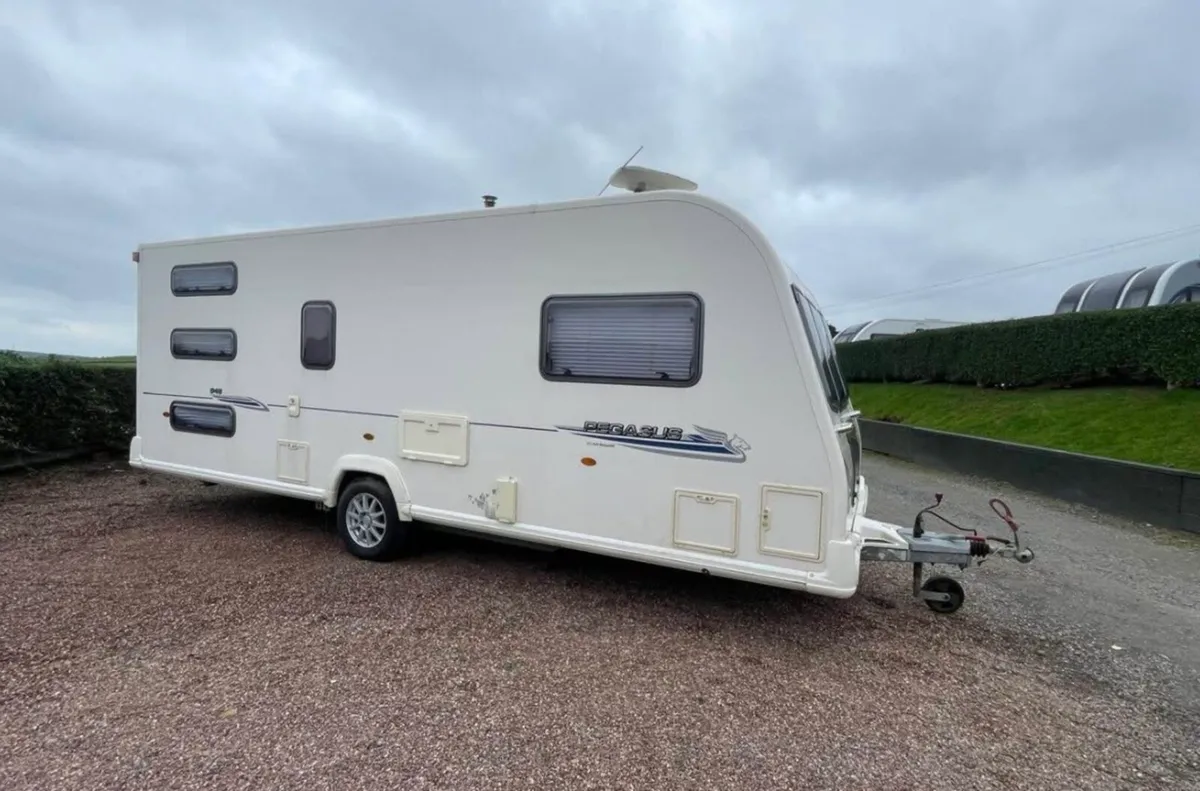 2011 Bailey 6/7 berth triple bunk & Air Awning - Image 1