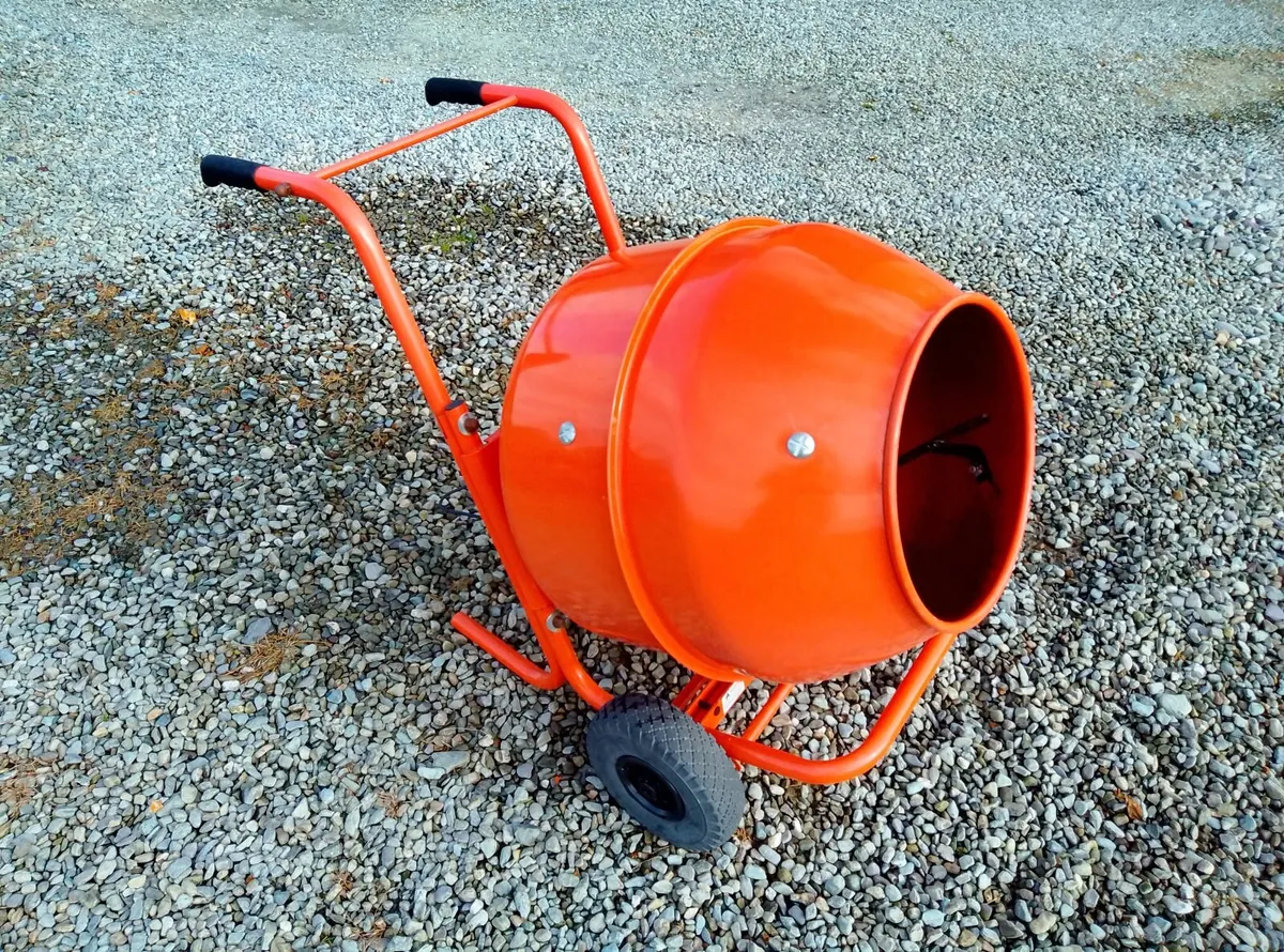 Cement mixer with stand - Image 2