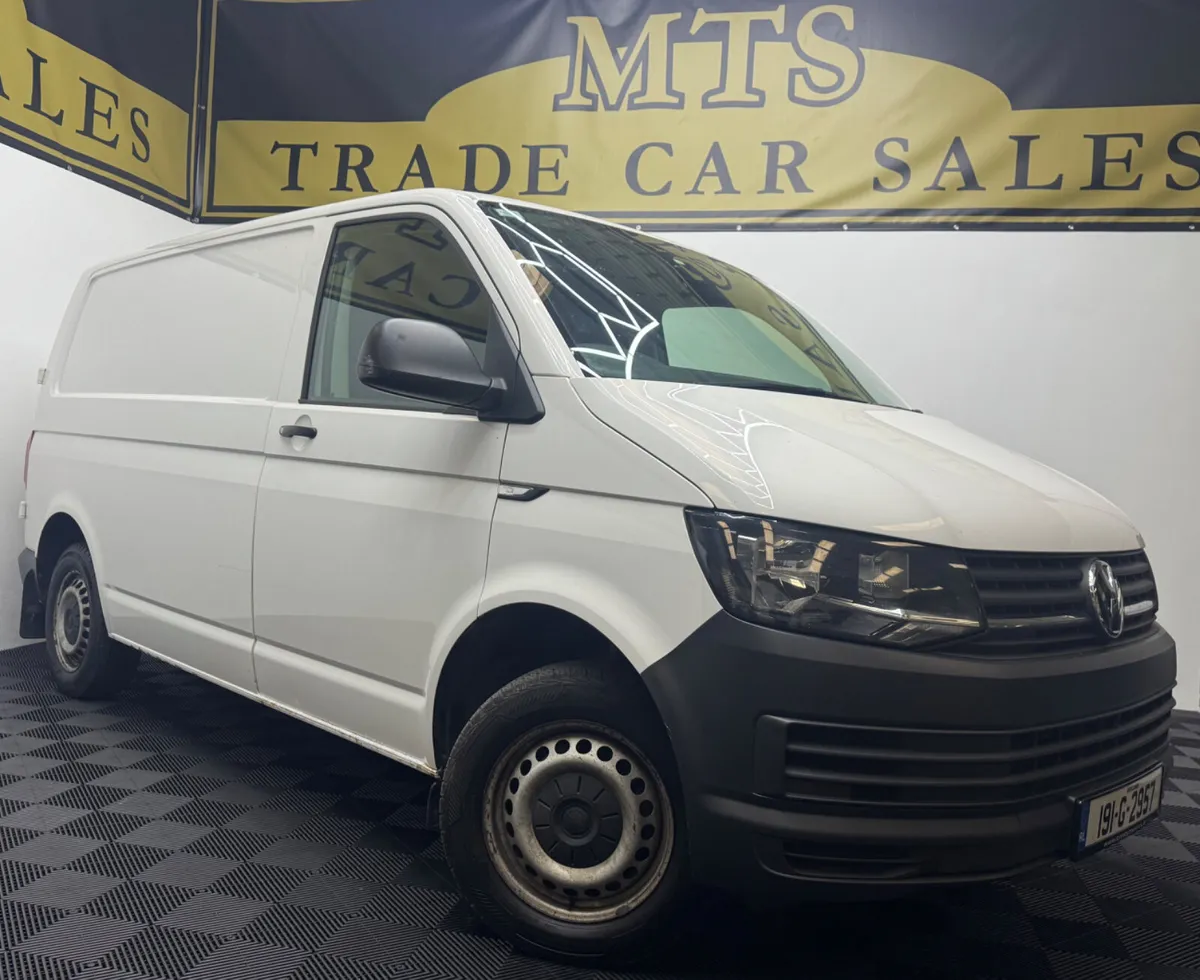 2019 Volkswagen Transporter - Image 1