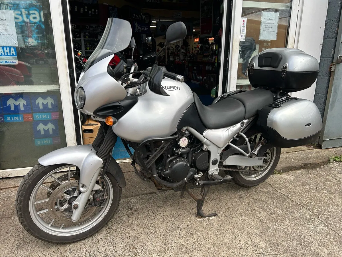 2004 Triumph Tiger 955i - Image 2