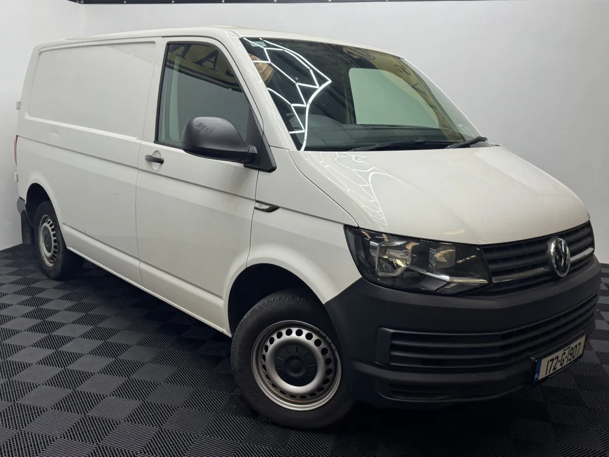 2017 Volkswagen Transporter - Image 2