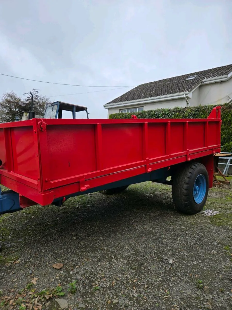 Tipping trailer - Image 1