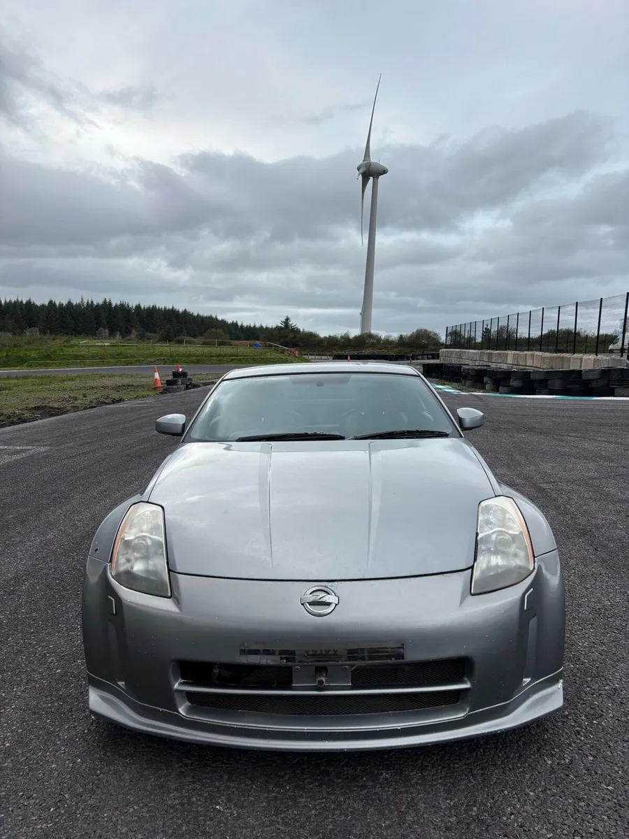 Nissan 350z - Image 2