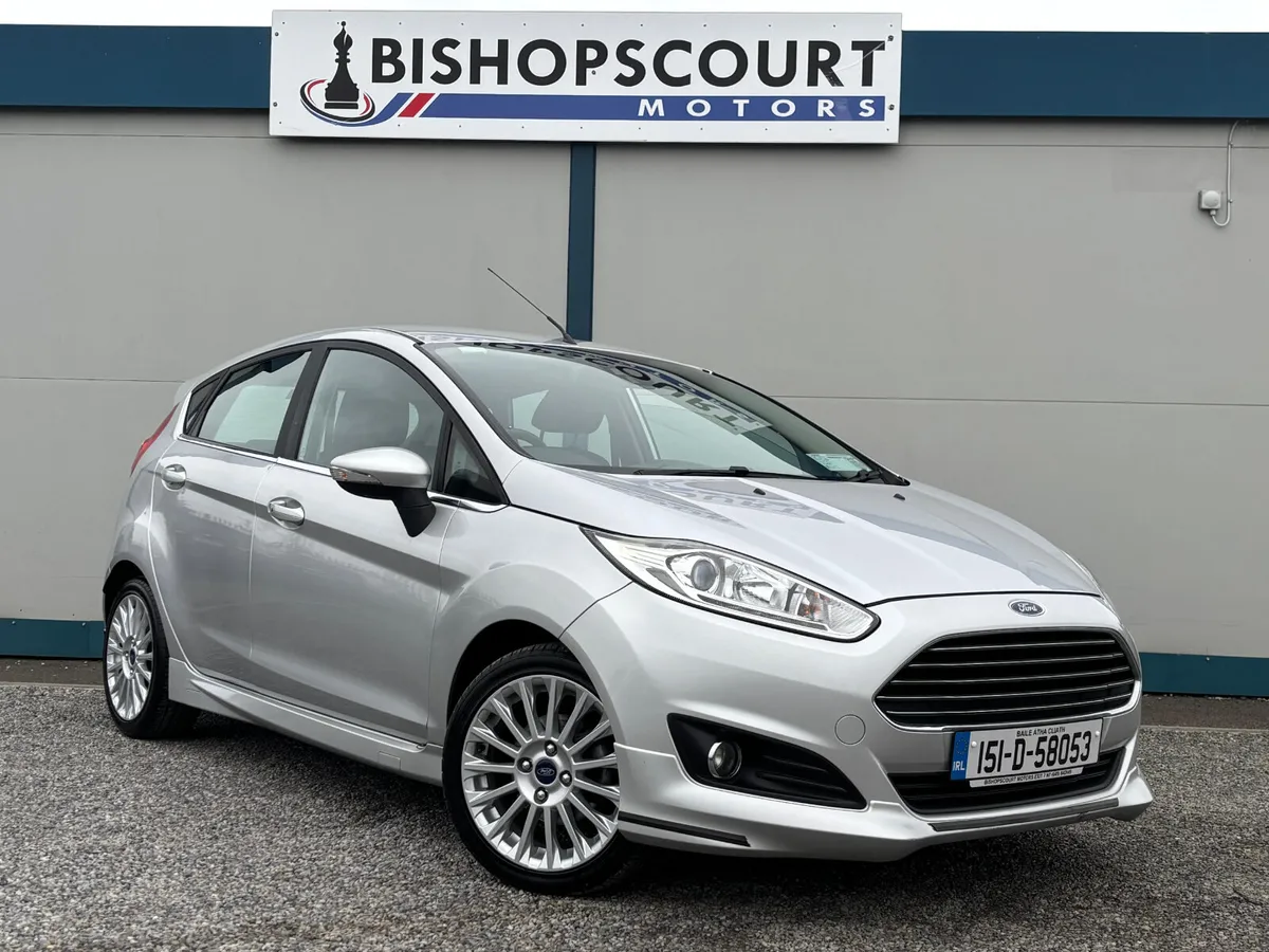 Ford Fiesta 2015 - Image 2