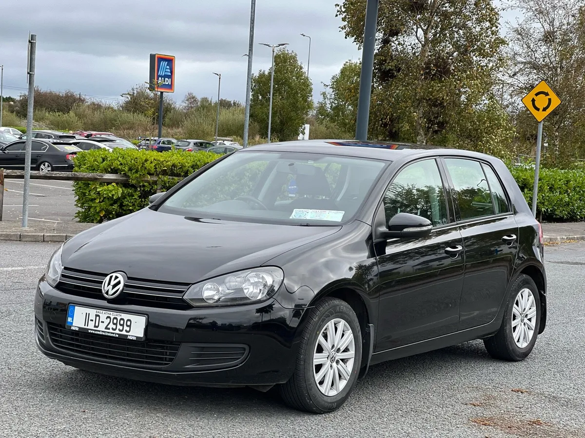 Volkswagen golf 1.6 TDI low miles price 3650 - Image 3