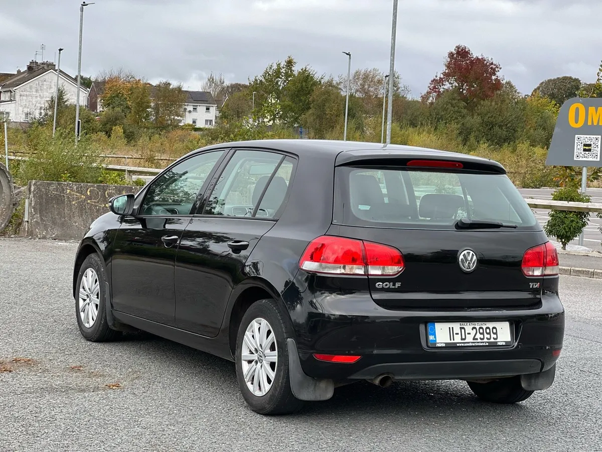 Volkswagen golf 1.6 TDI low miles price 3650 - Image 4