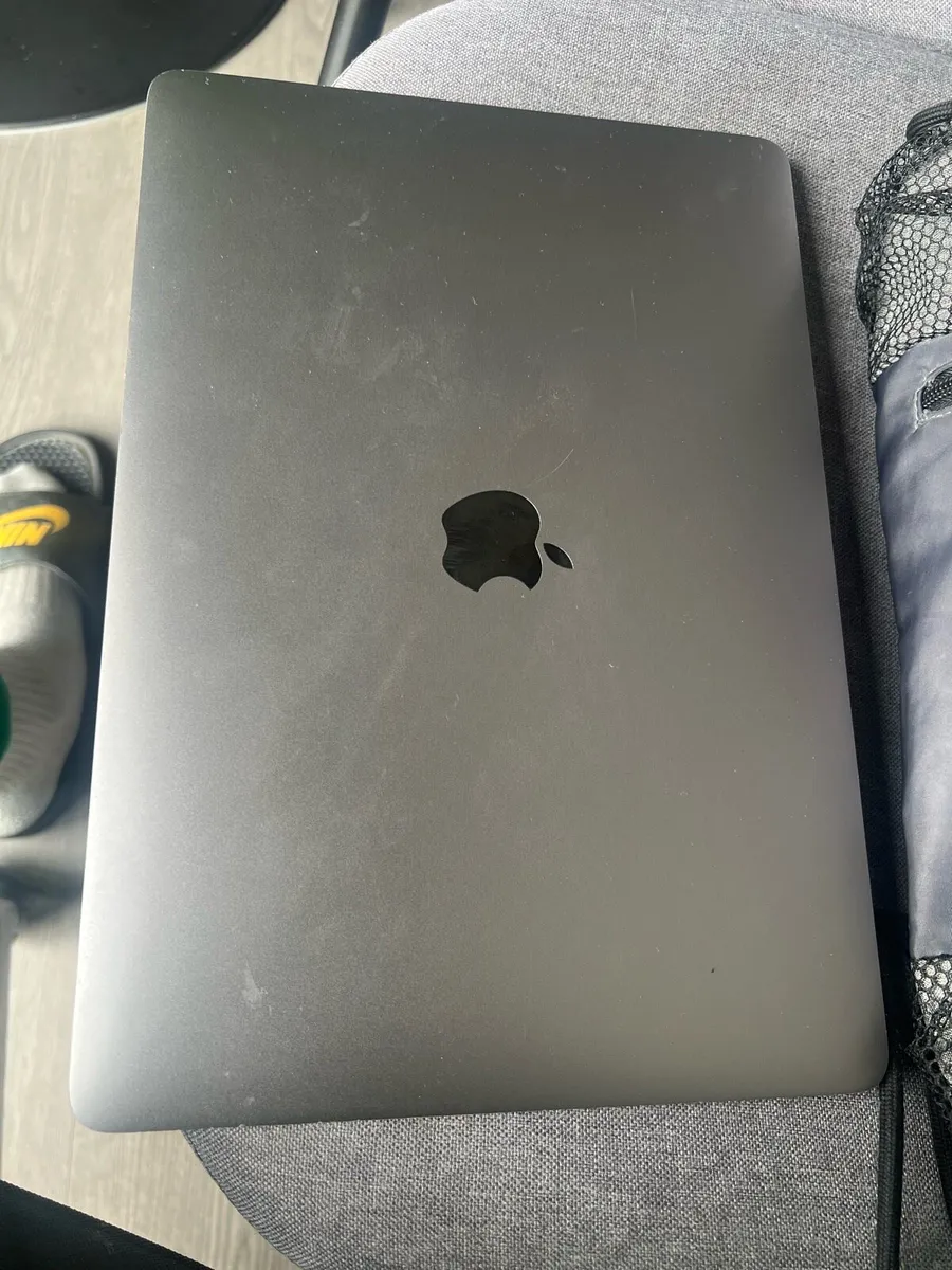 MacBook Pro 13” - Image 2