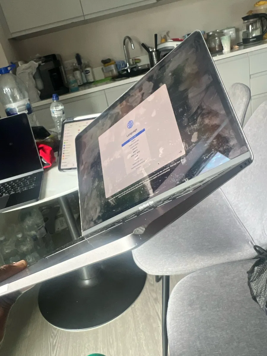 MacBook Pro 13” - Image 3
