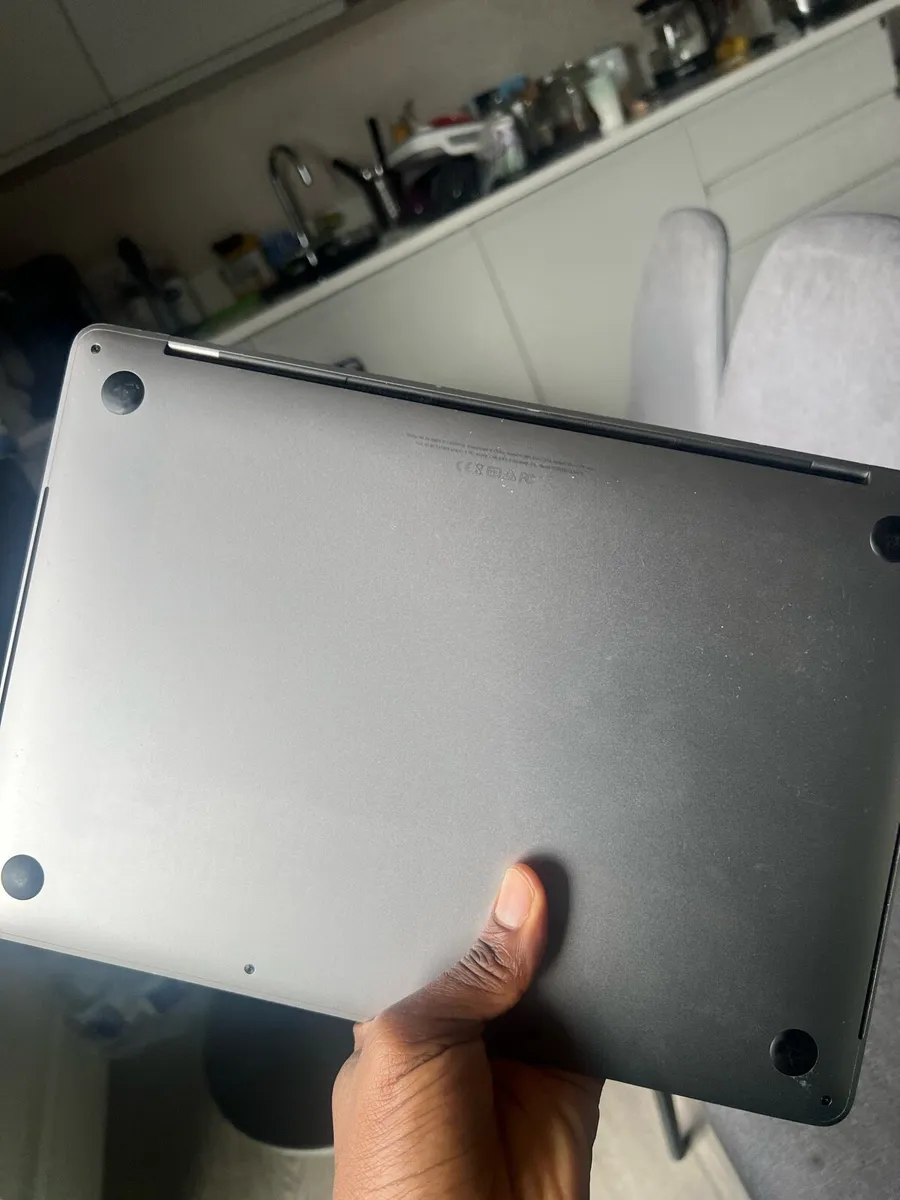 MacBook Pro 13” - Image 4