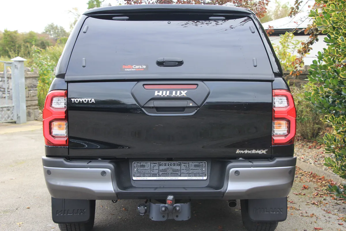 252 Hilux Invincible X * High spec * Vat included - Image 4