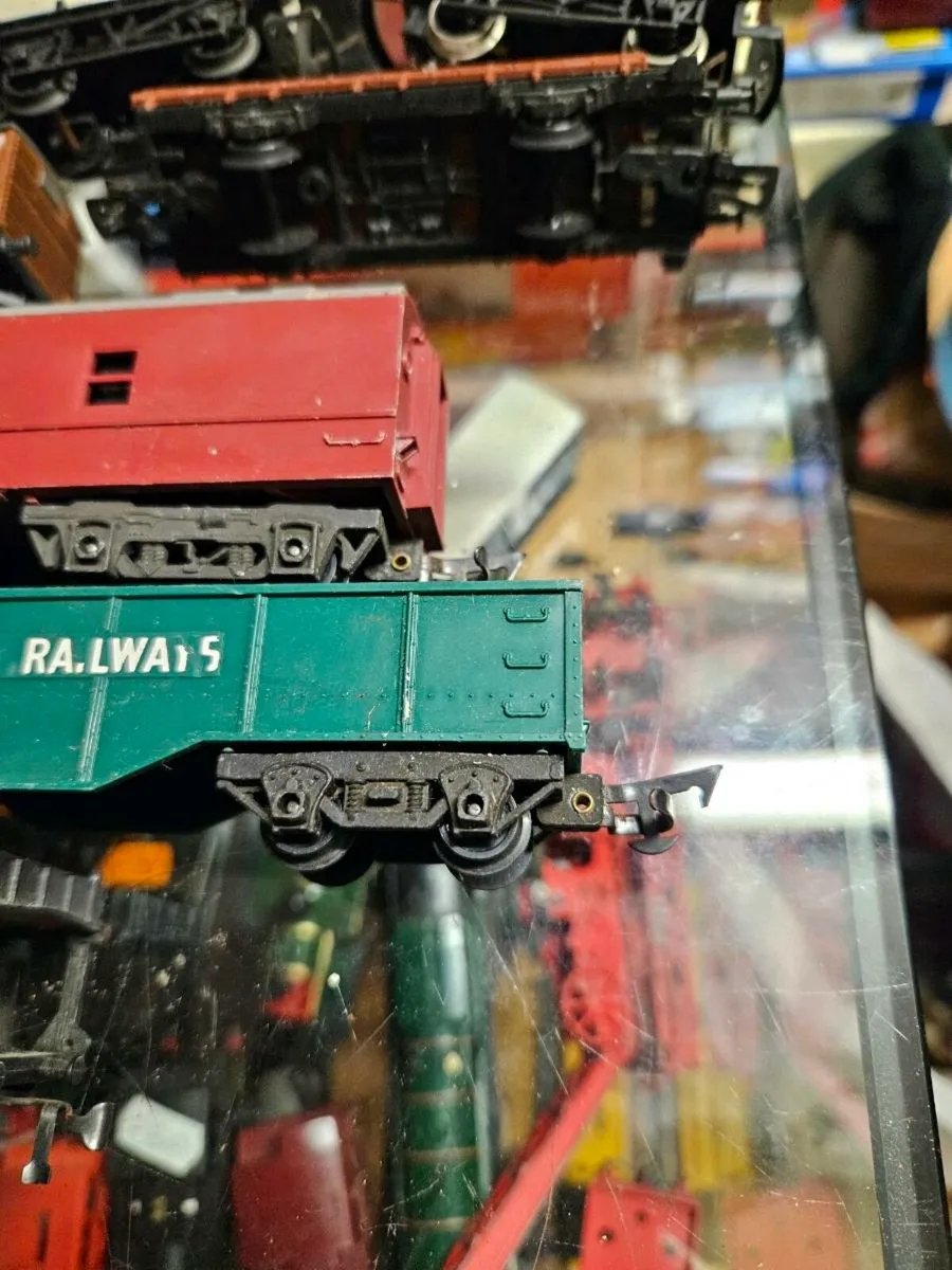 Hornby Triang Lima OO Gauge Wagons Carraiges - Image 4