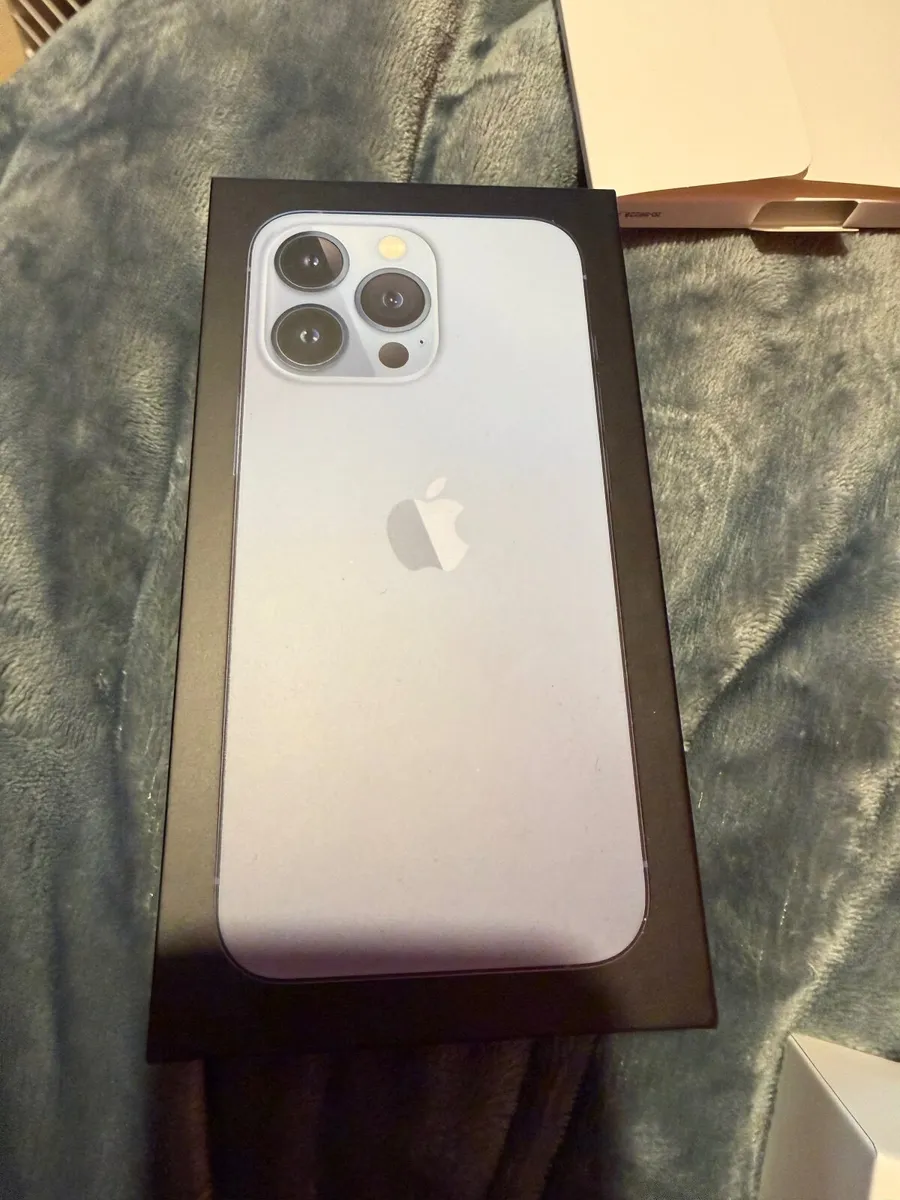 iPhone 13 Pro - Image 3