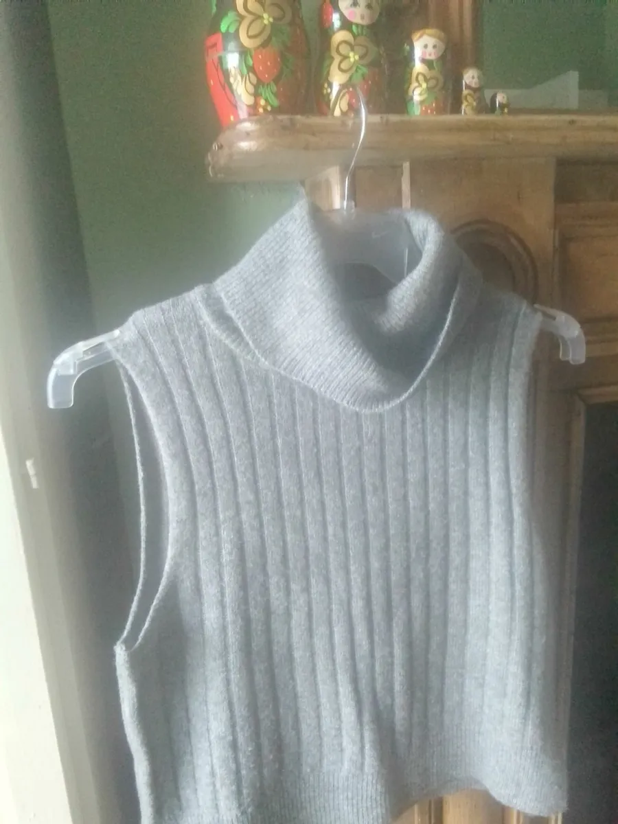 VILA SOFT KNIT  COWL SLEEVELESS JUMPER 12 NEW - Image 1