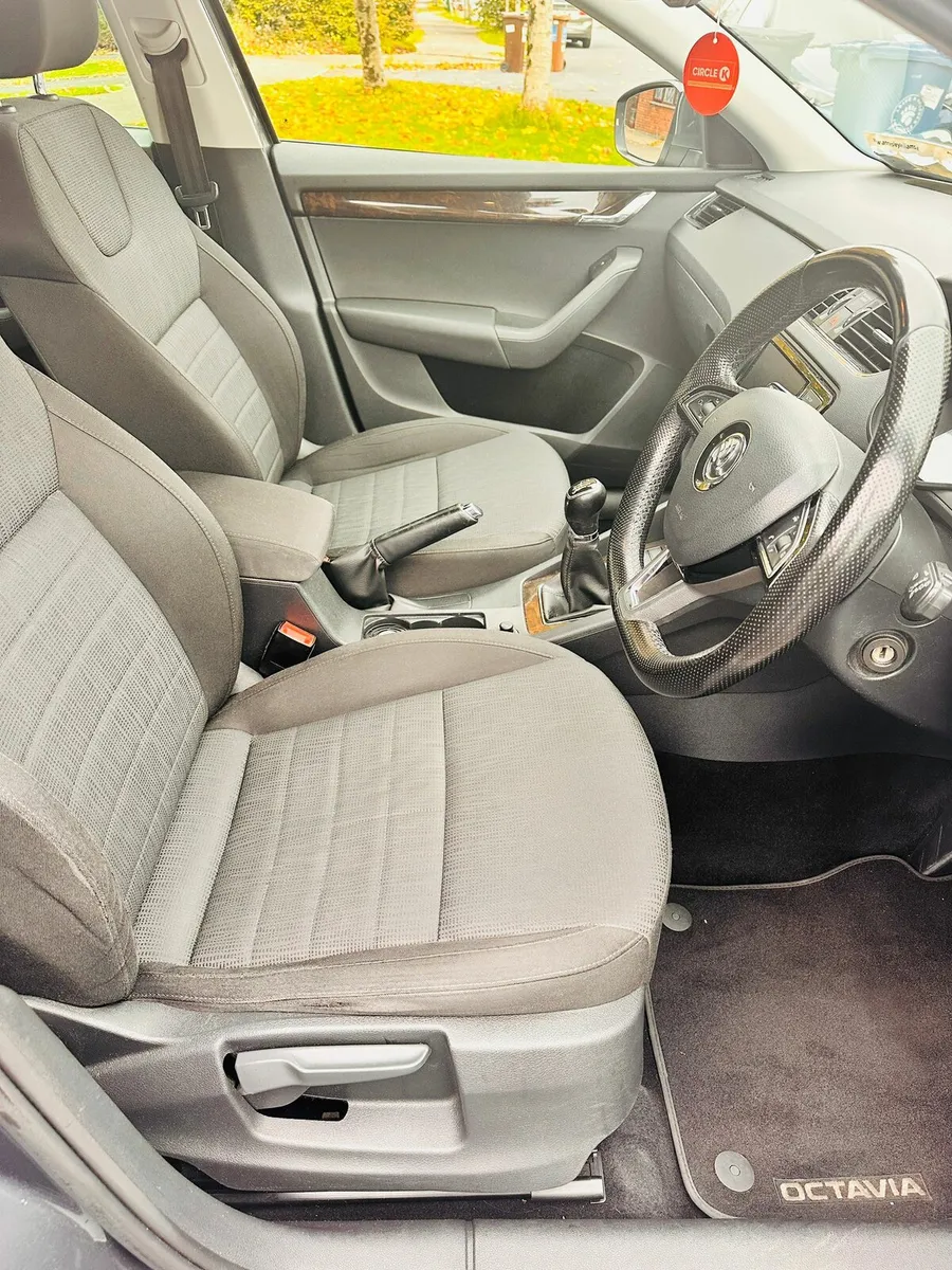 Skoda octavia 2016 for sale - Image 4