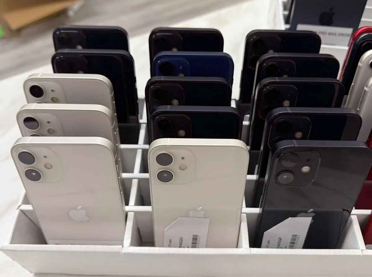 IPHONE 12 128GB 1 YEAR WARRANTY UNLOCKED - Image 3