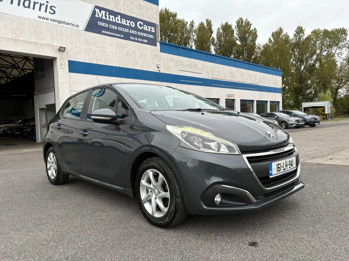 Peugeot 208 2016//LOW MILEAGE//PETROL - Image 1