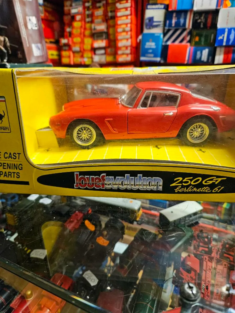 Corgi Jouef Ferrari 1.18 - Image 2