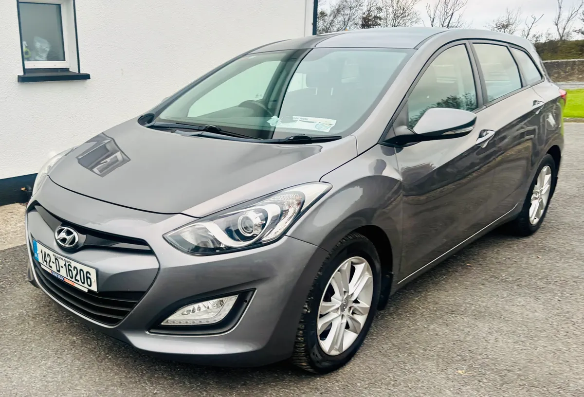 2014 HYUNDAI I30 ESTATE LOW KMS - Image 1