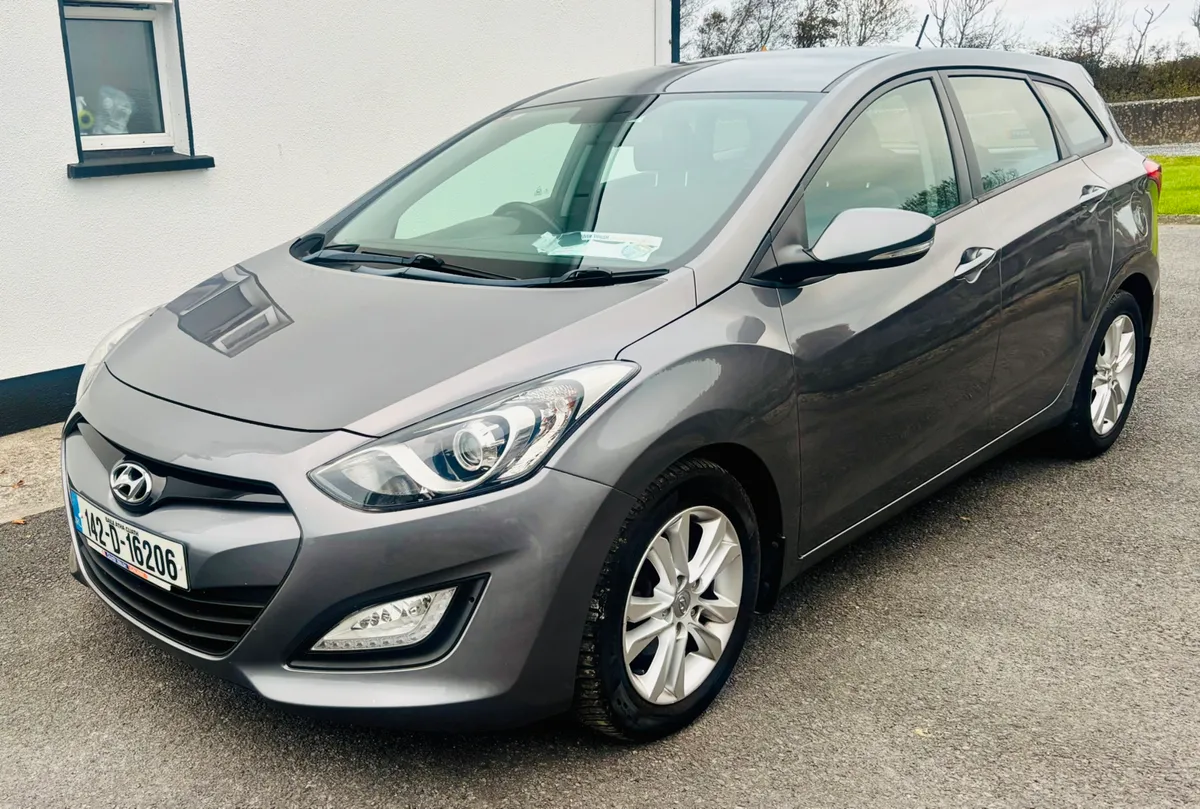 2014 HYUNDAI I30 ESTATE LOW KMS - Image 2