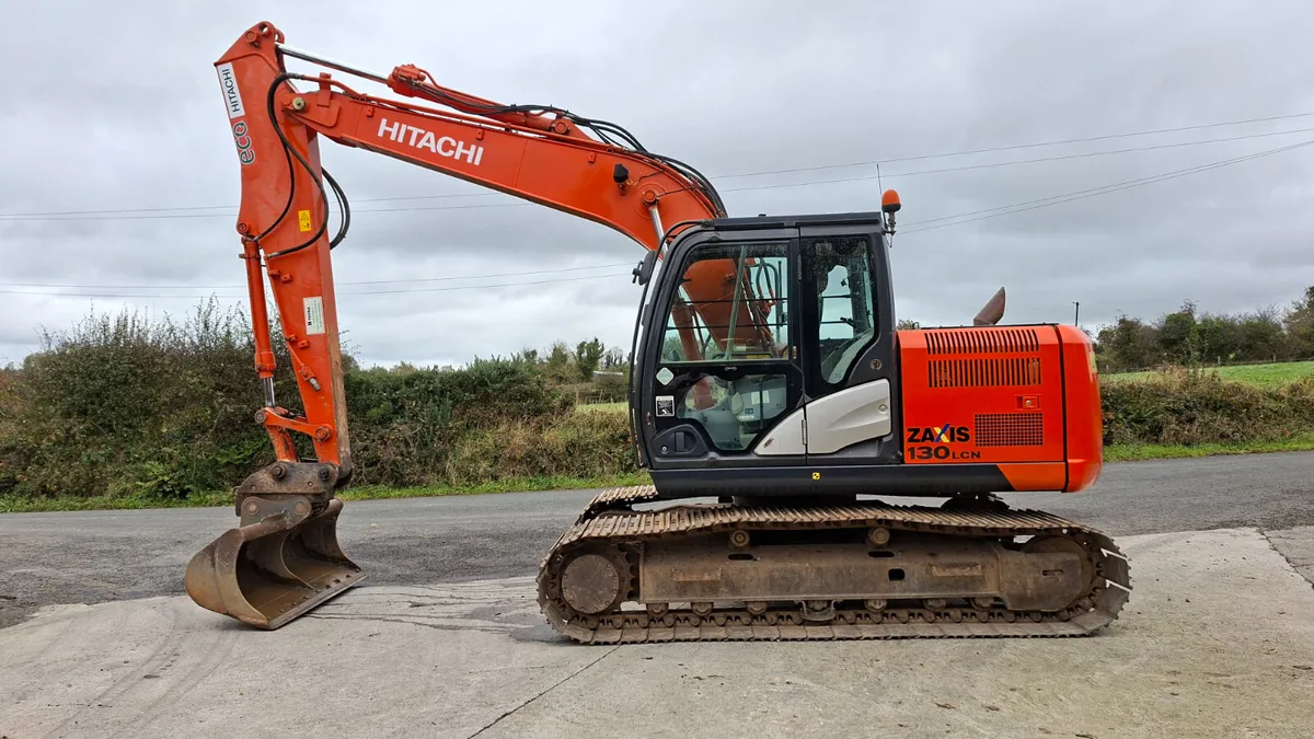 2015 Hitachi 130.5 - Image 2