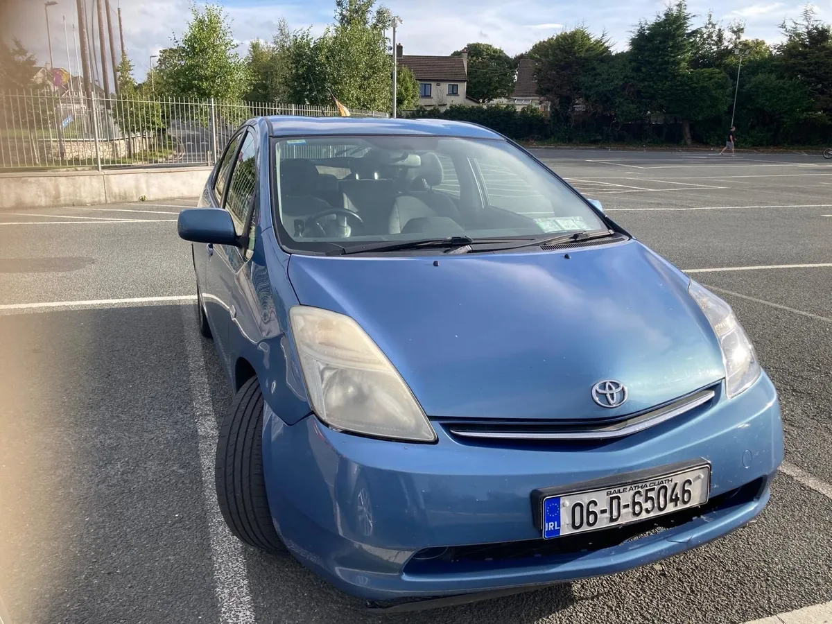 Toyota Prius Hybrid 2006 - 1 owner, needs TLC - Image 3