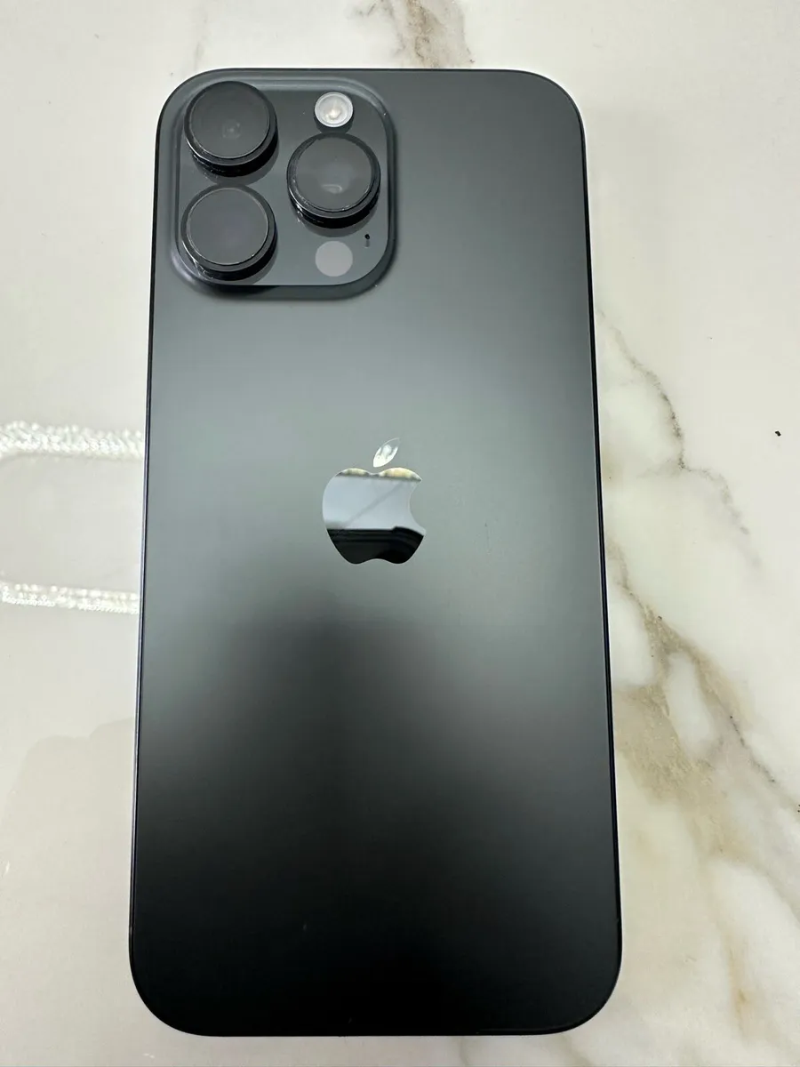 iPhone 16 Pro Max - Image 2