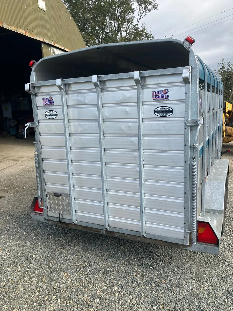 Trailer - Image 2