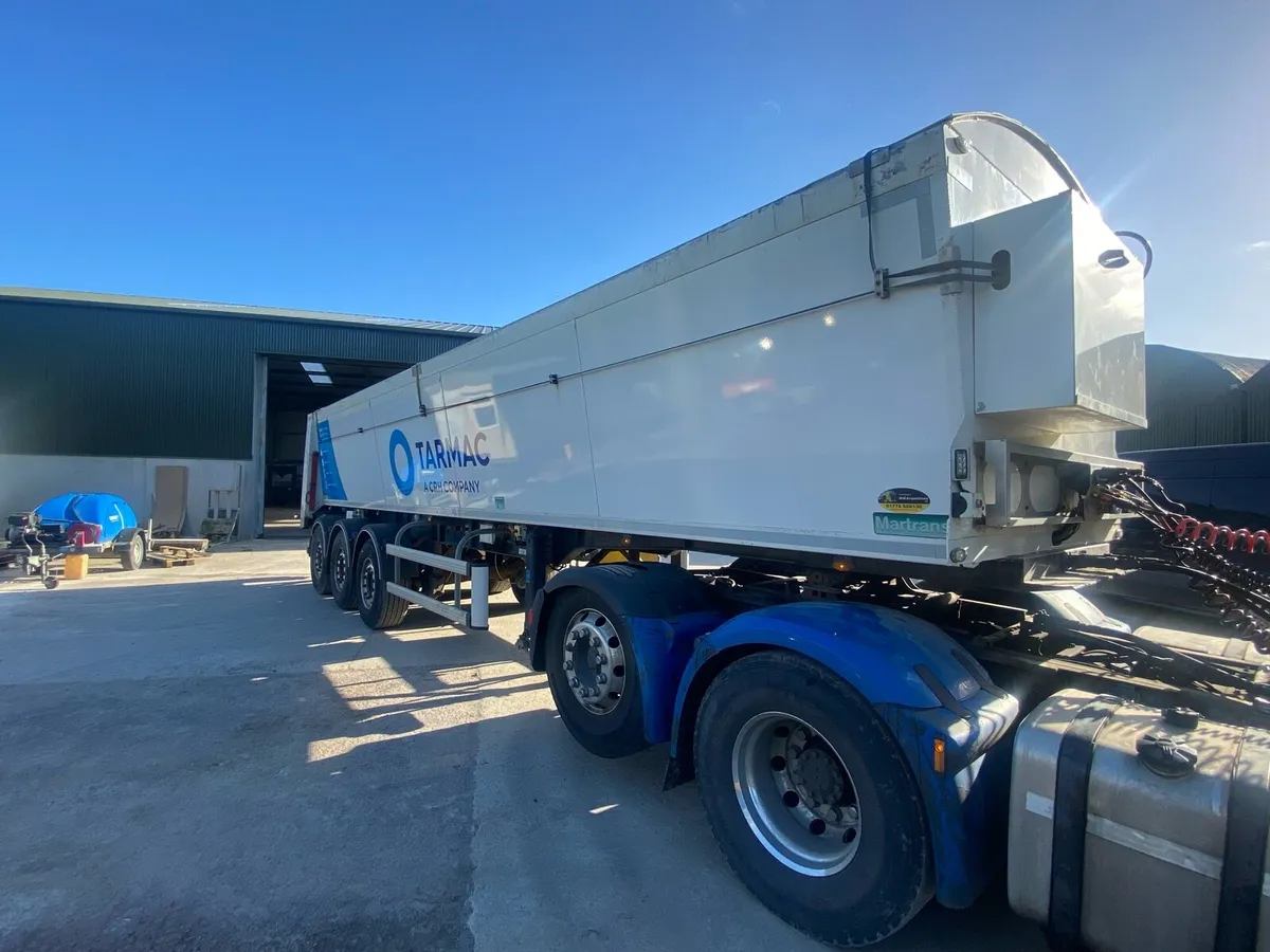 Walking Floor Trailer - Image 1