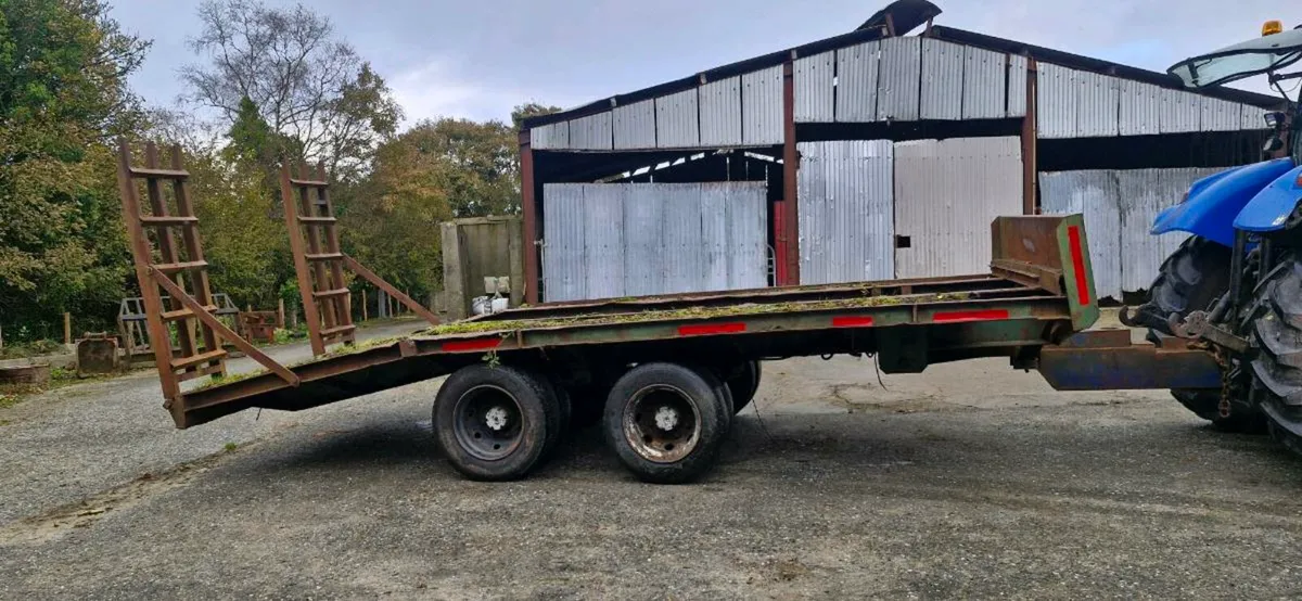 Low  loader - Image 1