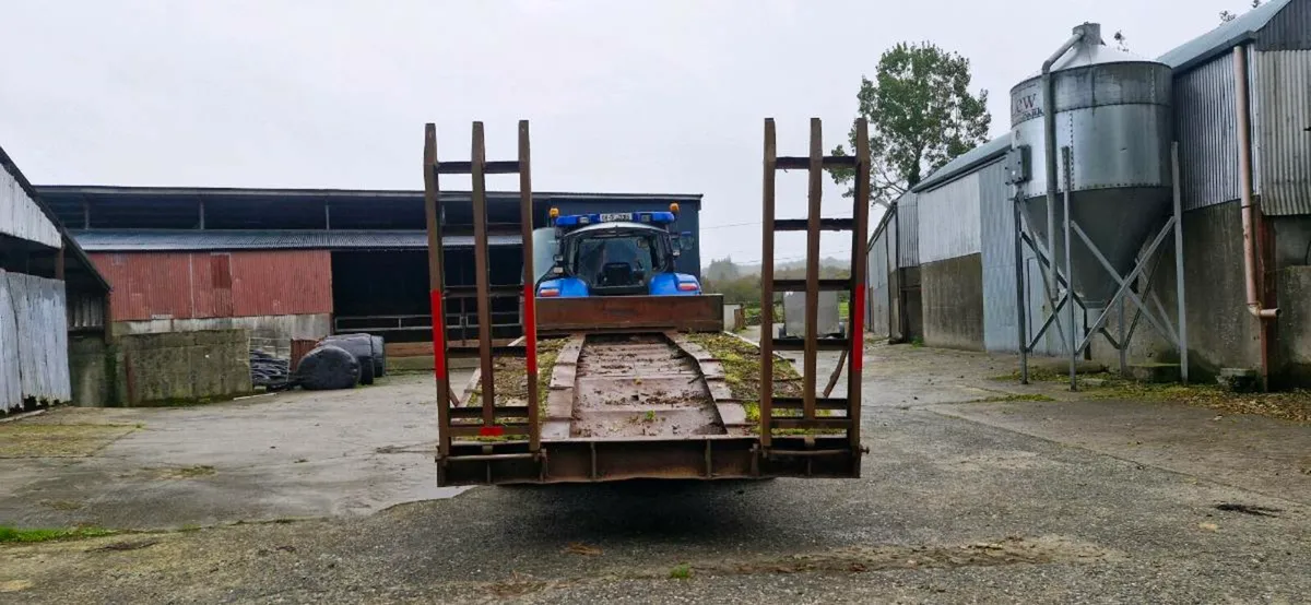 Low  loader - Image 2