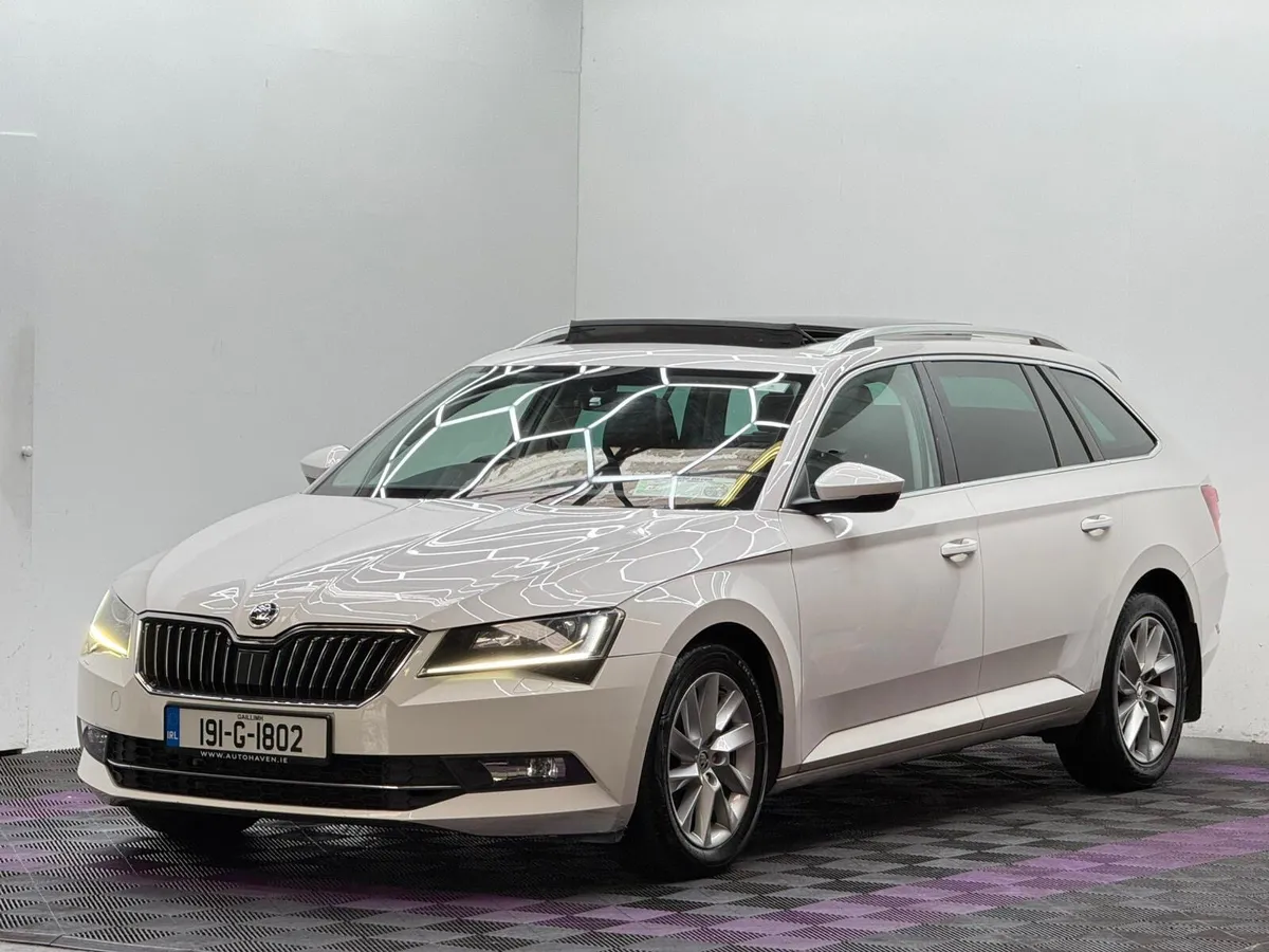 2019 Skoda Superb Style 2.0TDI, Automatic - Image 3