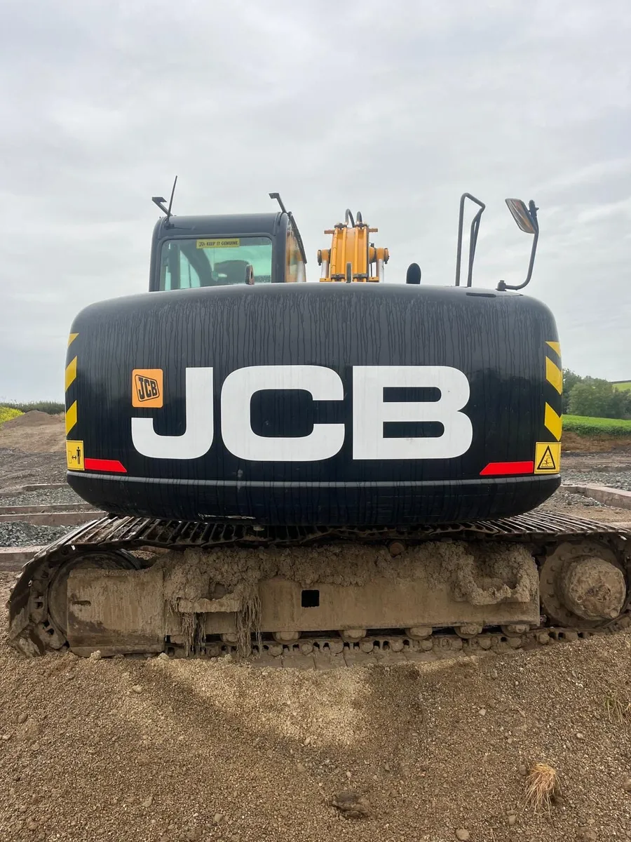JCB .JS 130 digger - Image 3