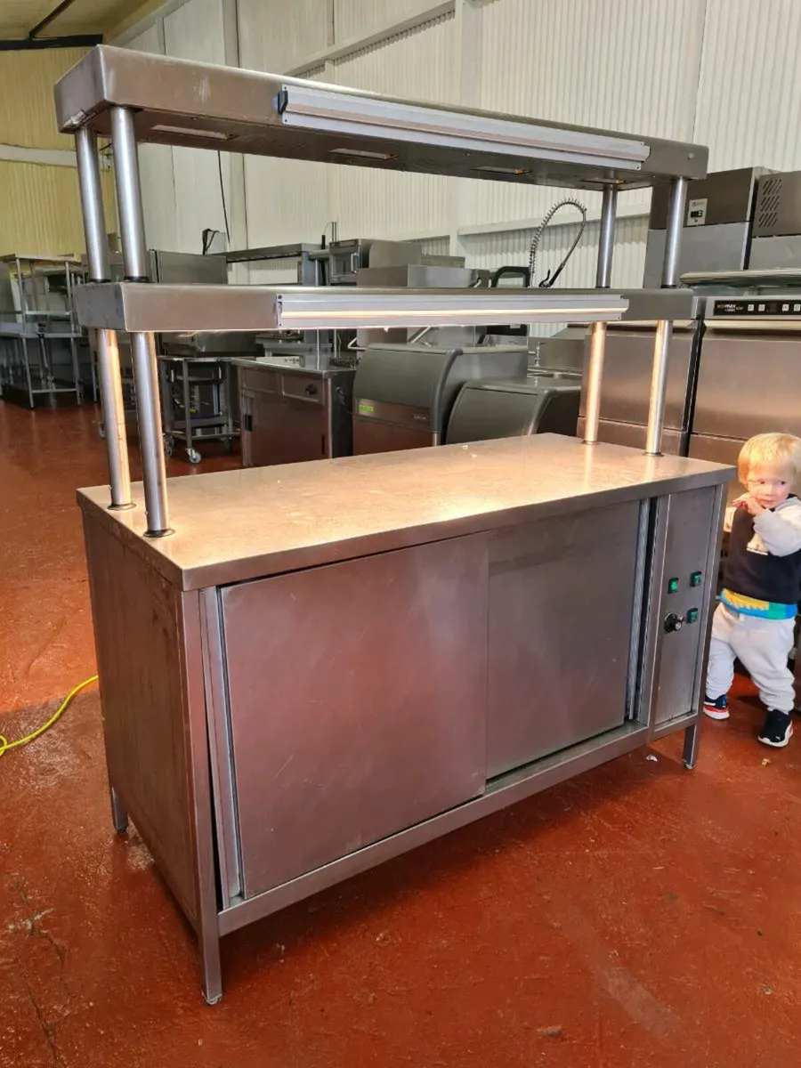 Hot Cupboard Pass Through with Heat Gantry - Image 1