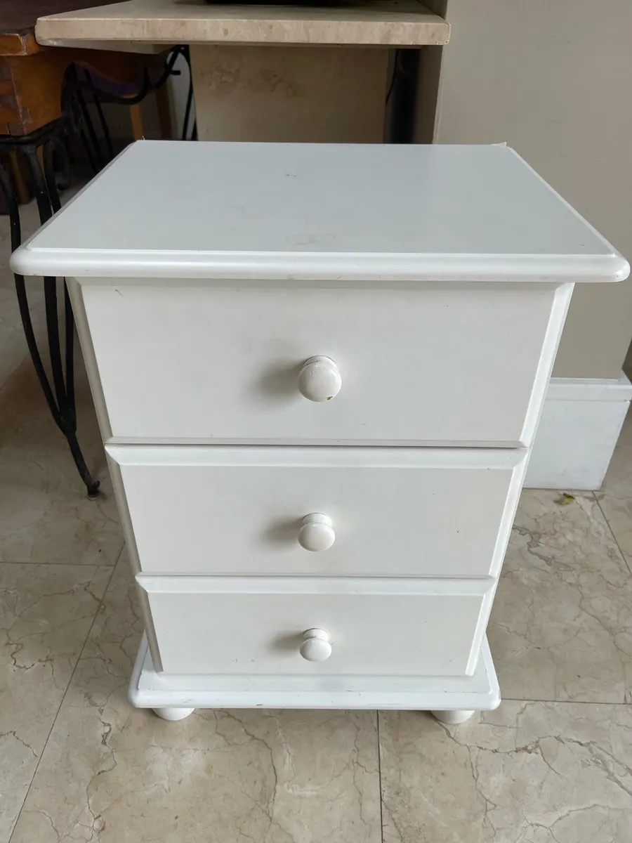 3 Drawer Solid White Bedside Locker - Can Deliver - Image 1