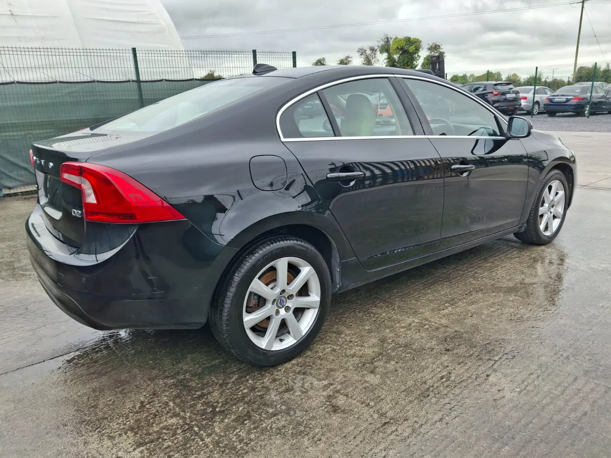 162 Volvo S60 D2 2.0 Diesel.Light Damage - Image 3