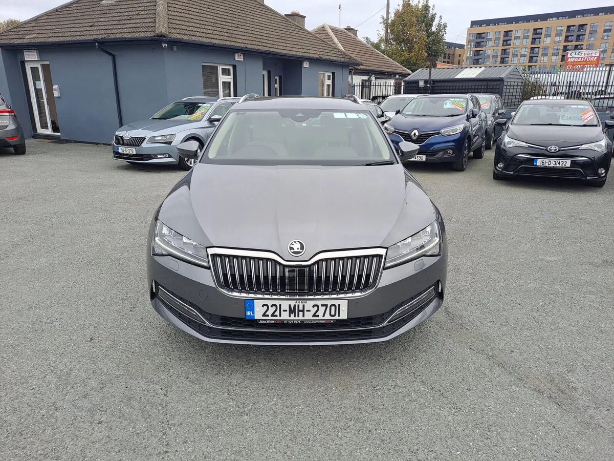 Skoda Superb COMBI STYLE 2.0 TDI 150HP 5DR - Image 3