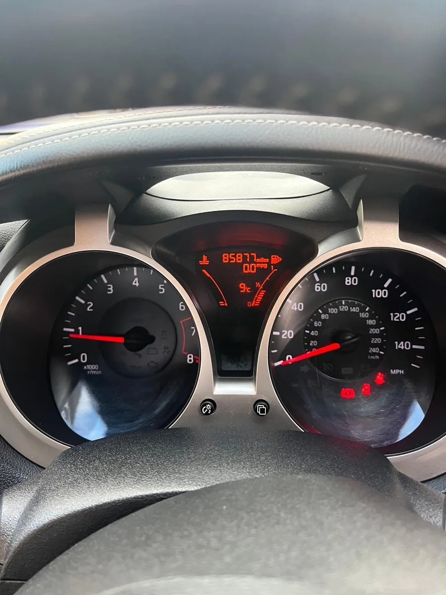 Car - Image 3