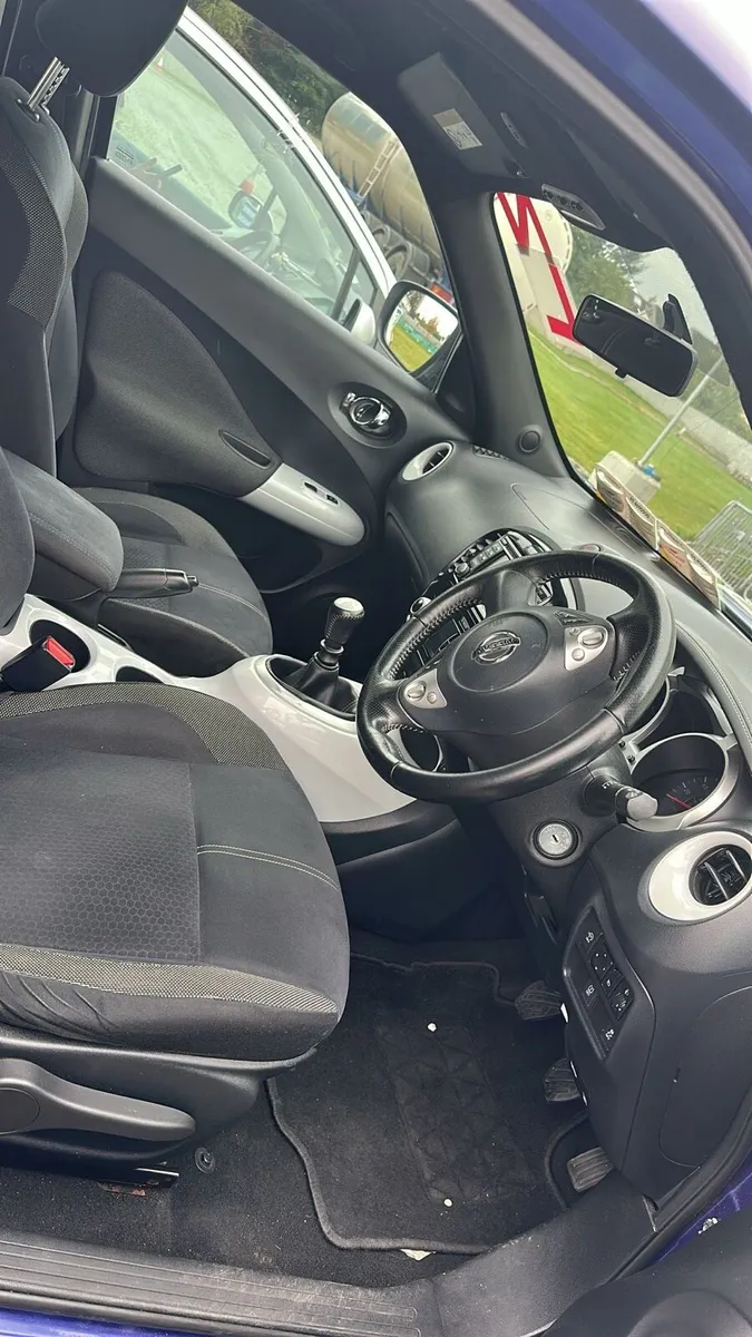 Car - Image 4