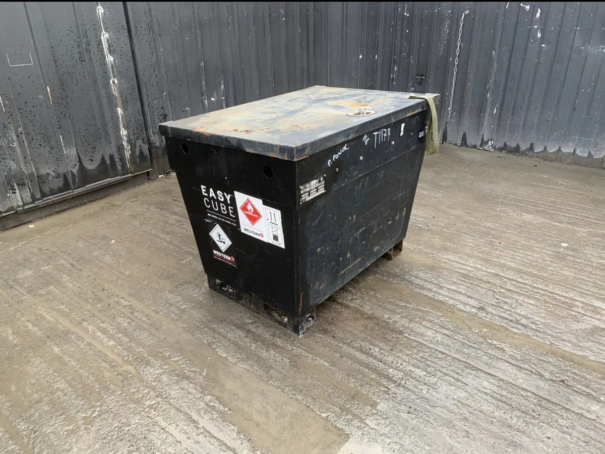 Western 390 L Easy Fuel Cube - Image 1